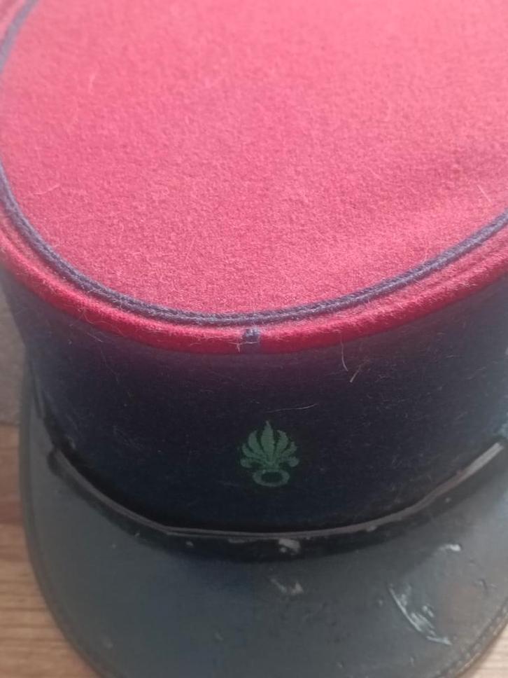 Kepi du 2e REP, Collections, Objets militaires | Général, Enlèvement ou Envoi