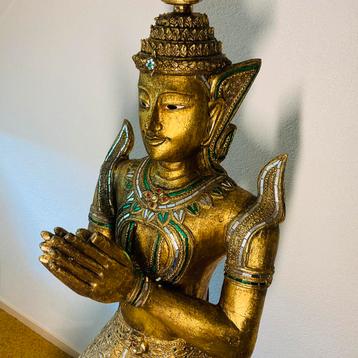 Boeddhabeeld tempelwachter boeddha buddha beschikbaar voor biedingen