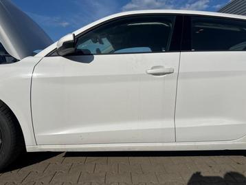 Portier 4Deurs links-voor van een Audi A1 (LB9A) beschikbaar voor biedingen