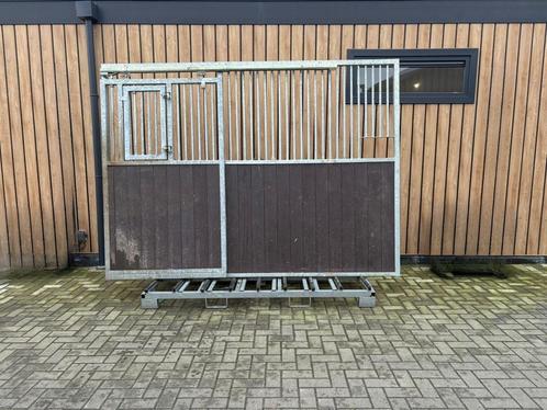 1 voorwand | 5 tussenwanden | Gebruikt | Kunststof, Dieren en Toebehoren, Stalling en Weidegang, Opfok, Stalling, Weidegang, Accessoires
