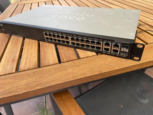 2x Cisco SG300 POE 28P Perfect condition  Bij deze verkoop i, Computers en Software, Netwerk switches, Ophalen