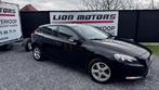 Volvo V40 1.6 D2 | Navigatie | Start/Stop | Alarm |, Auto's, Volvo, Voorwielaandrijving, Euro 5, Stof, Zwart