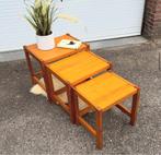 Grenen nesting tables, Ophalen