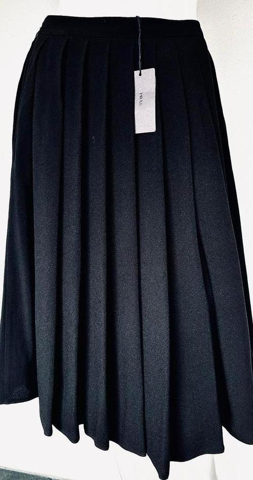 PRADA SABLE PLISSÉ ROK, MAAT EU XS, (NEW €890) NIEUW💖💖💖, Kleding | Dames, Rokken, Nieuw, Maat 34 (XS) of kleiner, Zwart, Knielengte