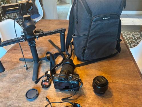 Appareil photo sony a7iii, sac, DJI ronin stabilisateur, Audio, Tv en Foto, Fotografie | Professionele apparatuur, Zo goed als nieuw