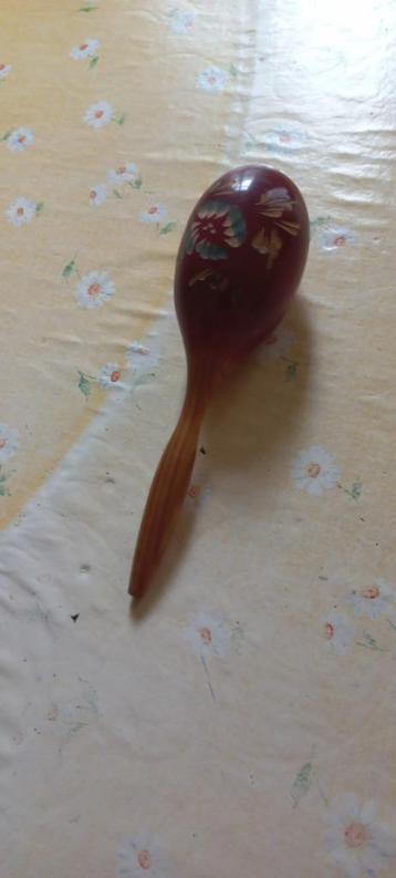 houten maracas beschikbaar voor biedingen