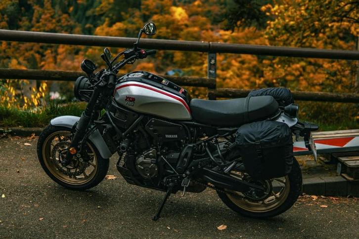 Yamaha XSR700 Xtribute, Motos, Motos | Yamaha, Particulier, Naked bike, plus de 35 kW, 2 cylindres, ABS, Éclairage LED, Enlèvement ou Envoi