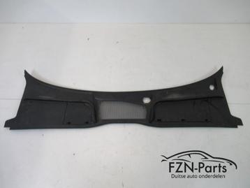 Audi A4 8W Parafaan Afdekkingsplaat 8W1819403 beschikbaar voor biedingen