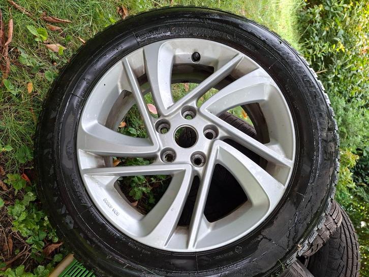 4 winterbanden op velgen, Auto-onderdelen, Banden en Velgen, Banden en Velgen, Winterbanden, 215 mm, Bestelwagen, Nieuw, Ophalen