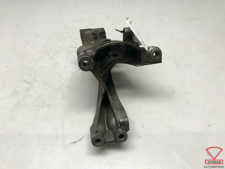 vw transporter t5 caravelle motorsteun 2.5tdi 7h0199370n, Auto-onderdelen, Motor en Toebehoren, Volkswagen, Gebruikt