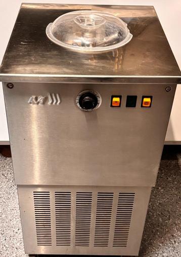 ijsmachine beschikbaar voor biedingen