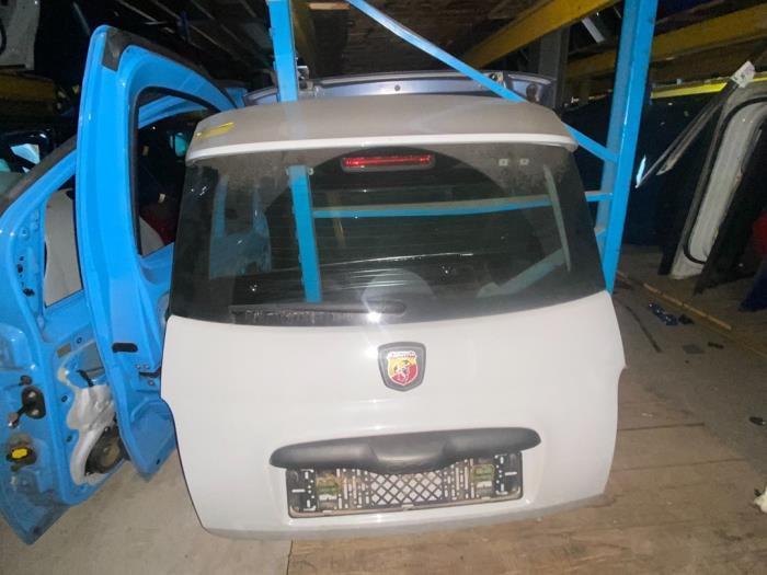 Achterklep van een Fiat 500 Abarth (676), Auto-onderdelen, Carrosserie, Achterklep, Gebruikt, 3 maanden garantie, Ophalen of Verzenden