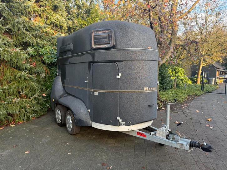 Paardentrailer voor 2 paarden met zadelkamer bockmann, Dieren en Toebehoren, Paarden en Pony's | Trailers en Aanhangwagens, Zo goed als nieuw
