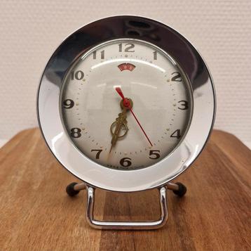 Vintage wekker Diamond China beschikbaar voor biedingen