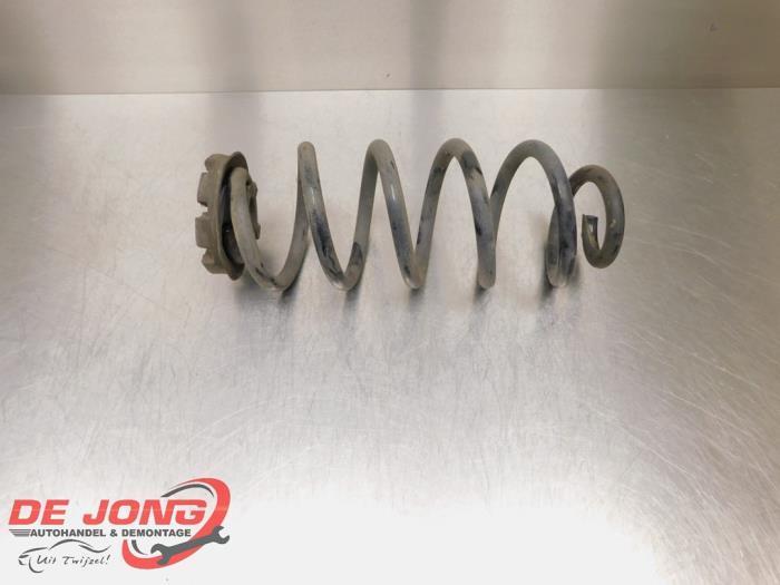 Schroefveer achter van een Renault Twingo, Auto-onderdelen, Ophanging en Onderstel, Renault, Gebruikt, 3 maanden garantie, Ophalen of Verzenden