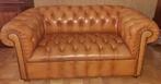 Een 2zit Chesterfield in cognackleur, Antiek en Kunst, Ophalen