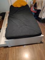 Éénpersoonsbed met lattenbodem zonder matras, Huis en Inrichting, Slaapkamer | Bedden, Ophalen, Zo goed als nieuw