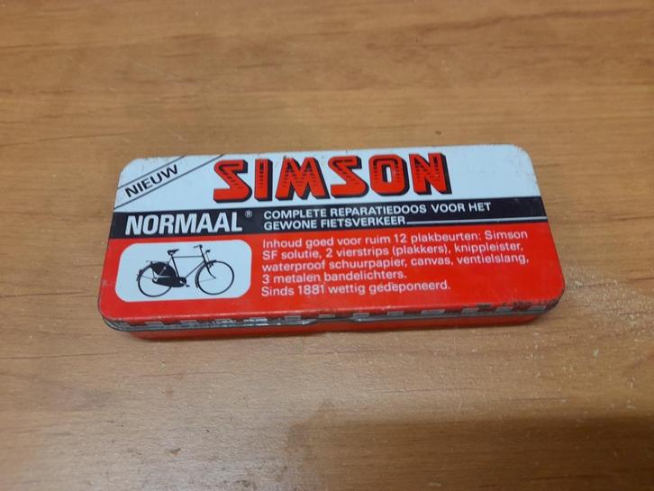 Oude Simson normale patchbox, Verzamelen, Merken en Reclamevoorwerpen, Gebruikt, Overige typen, Verzenden