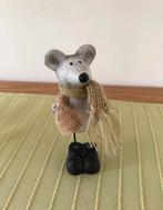 Muis op stekkebeentjes - leuke decoratie in steen, Ophalen of Verzenden, Zo goed als nieuw