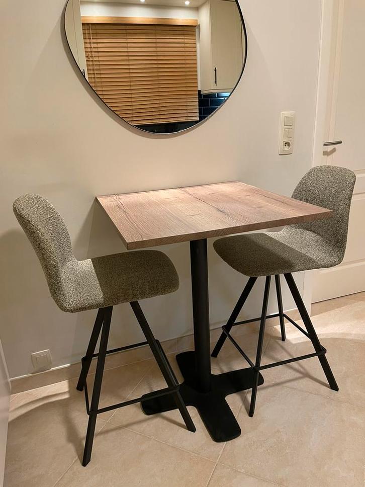 Table de bar avec chaises, Maison & Meubles, Tables | Tables mange-debout, Comme neuf, Enlèvement
