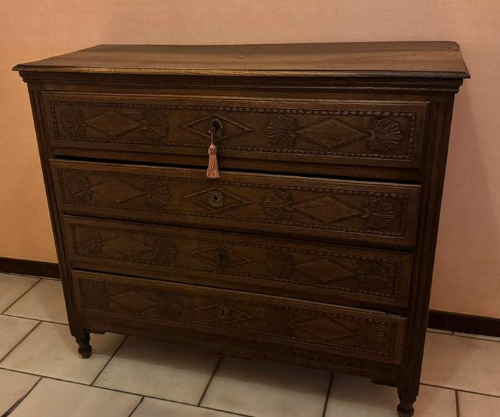 Commode ancienne en chêne massif – 4 tiroirs, Huis en Inrichting, Kasten | Ladekasten, Zo goed als nieuw, Eikenhout, Ophalen