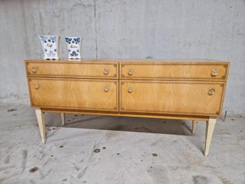 Mid-century sideboard 