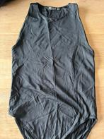 Body Stradivarius zwart maat M, Vêtements | Femmes, Tops, Sans manches, Taille 38/40 (M), Enlèvement ou Envoi, Comme neuf