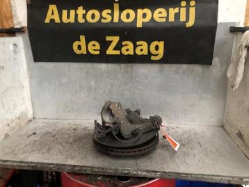Fusee links-voor van een Volkswagen Passat beschikbaar voor biedingen
