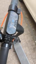 Ninebot E2 plus II met lader, Ophalen, Zo goed als nieuw