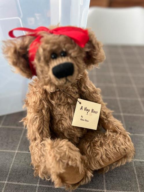Handgemaakte beer “Holly”, Verzamelen, Beren en Cherished Teddies, Zo goed als nieuw, Ophalen of Verzenden