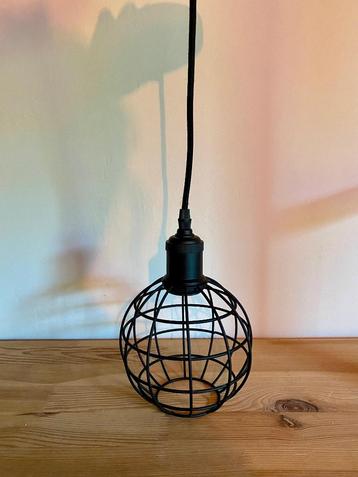Hanglamp beschikbaar voor biedingen