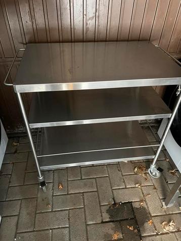 Industriële serveerwagen / serveertafel beschikbaar voor biedingen