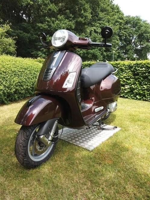 Vespa GTS 300ie - 2012, Motoren, Motoren | Piaggio, Particulier, Scooter, 12 t/m 35 kW, 1 cilinder, Ophalen