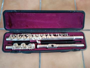 Dwarsfluit Yamaha 211 S2+ muziekstandaard en les/speelboeken beschikbaar voor biedingen