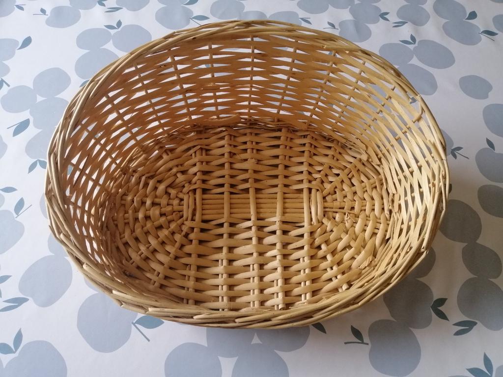 1 panier, 1 plateau et 1 sous-plat en osier, Enlèvement ou Envoi, Osier, Comme neuf, Panier