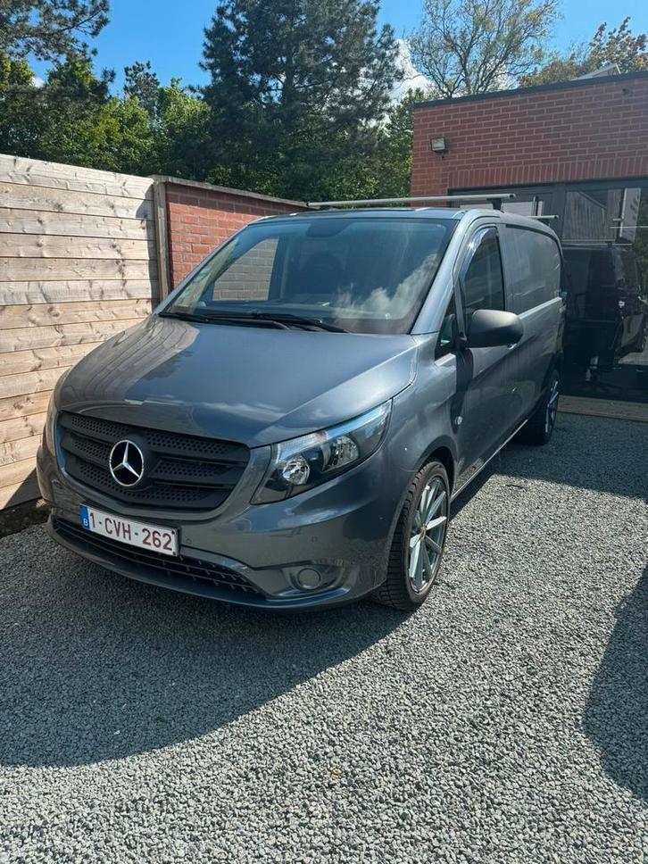 Vito licht vracht 2.2d 3ziet 28.000km automaat, Auto's, Bestelwagens en Lichte vracht, Particulier, Achteruitrijcamera, Adaptieve lichten