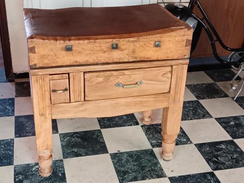 Oude slagersblok, Antiek en Kunst, Antiek | Meubels | Kasten, Ophalen
