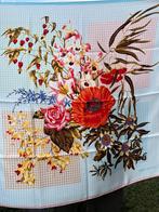 Zijden sjaal Daniël Hechter, Bijoux, Sacs & Beauté, Sacs | Sacs Femme, Enlèvement, Comme neuf