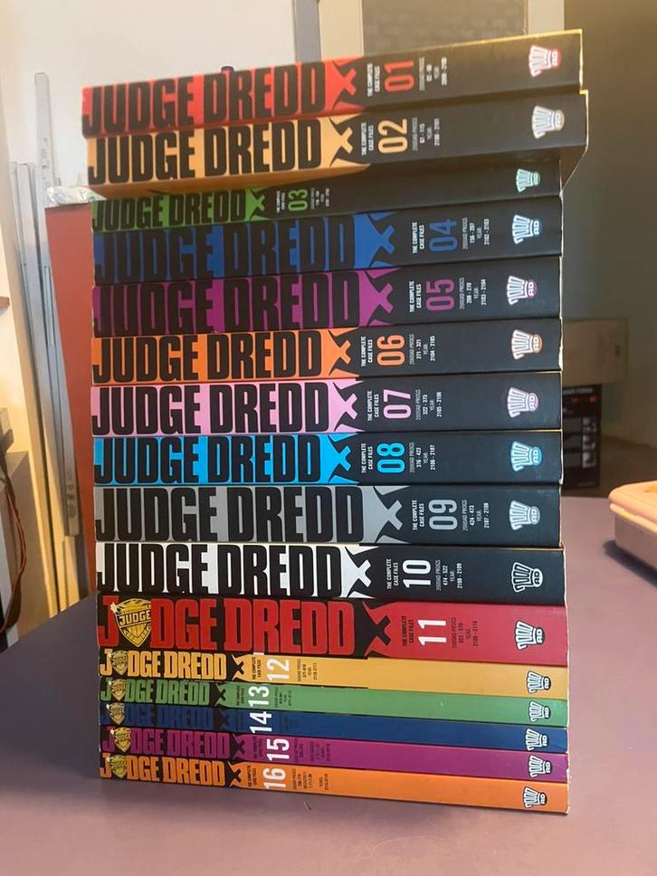 Judge Dredd Complete Case Files 1–16, Livres, BD | Comics, Utilisé, Plusieurs comics, Enlèvement