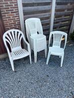 10 stoelen en tafeltje in perfecte staat, Ophalen, Zo goed als nieuw