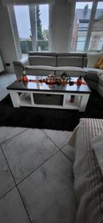 Kompleet tafel met tv kast zeer goed materiaal geen vezel pl, Huis en Inrichting, Ophalen