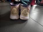 Basketschoenen kyrie irving, Sport en Fitness, Basketbal, Ophalen of Verzenden, Zo goed als nieuw