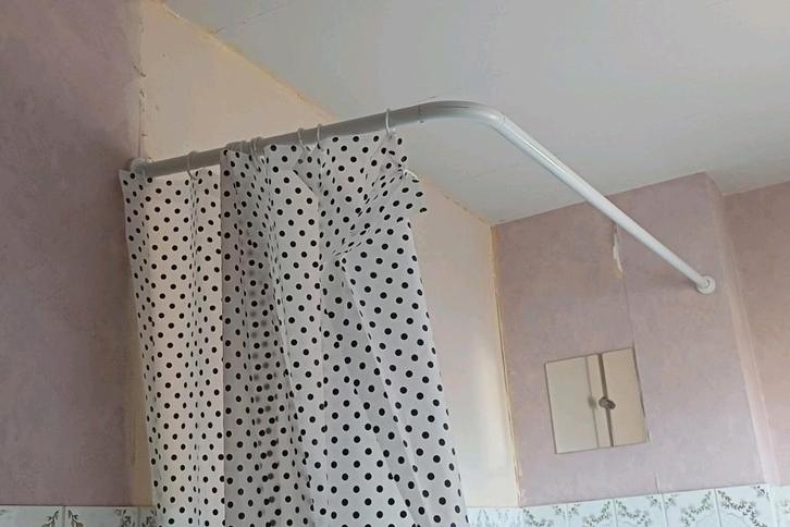 Douchegordijn rail - gebogen, Huis en Inrichting, Badkamer | Badtextiel en Accessoires, Zo goed als nieuw, Ophalen