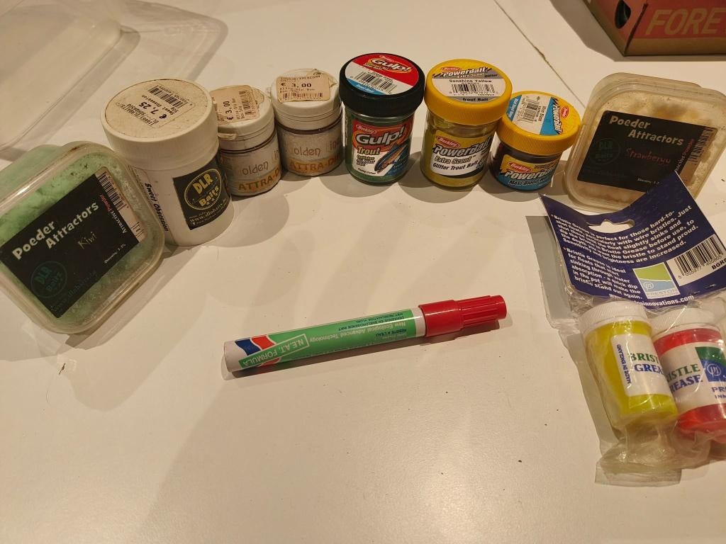 witvissen Lot met atractors, Gulp, Powerbait, Watersport en Boten, Hengelsport | Witvissen, Zo goed als nieuw, Overige typen, Ophalen of Verzenden