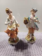 Couple de figurines en  biscuit (porcelaine fine), Enlèvement ou Envoi, Comme neuf, Humain