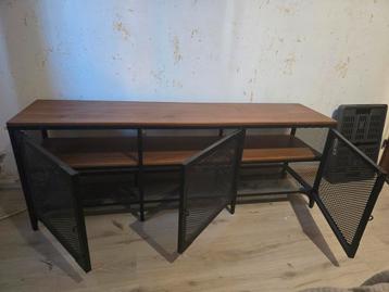 Tv-kast ikea  beschikbaar voor biedingen