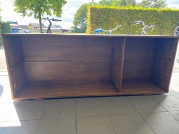 Dressoir beschikbaar voor biedingen