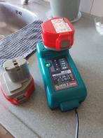 Makita oplader met 2 orginele accu 1.3A, Doe-het-zelf en Bouw, Ophalen of Verzenden