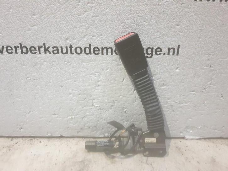 GORDELSLOT LINKS VOOR BMW 3 serie Touring (E36 / 3), Auto-onderdelen, Interieur en Bekleding, BMW, Gebruikt