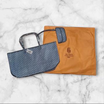  authentic Goyard Saint-Louis Tote
 beschikbaar voor biedingen